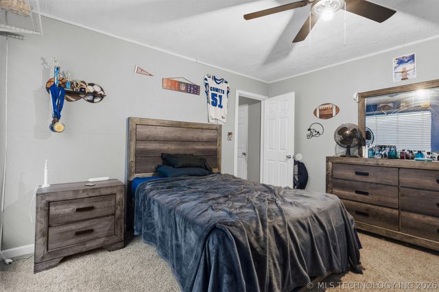 2114 Oakglen Drive, Ardmore, OK 73401