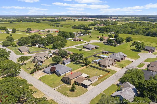 2114 Oakglen Drive, Ardmore, OK 73401