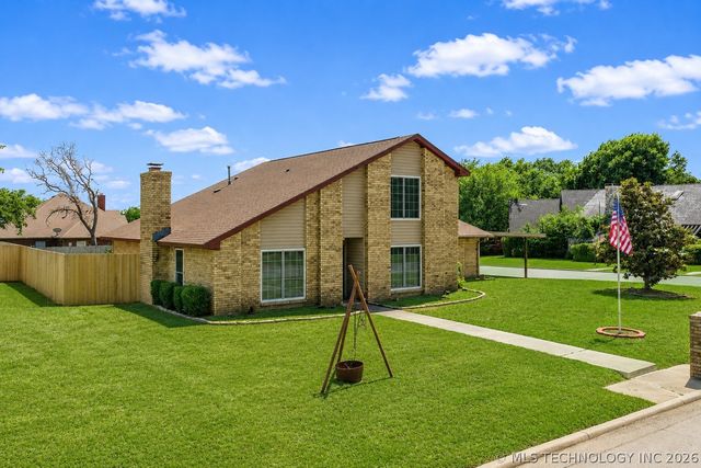 2114 Oakglen Drive, Ardmore, OK 73401