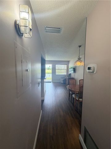 33 Vista Gardens Trail 204, Vero Beach, FL 32962