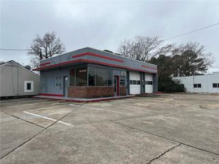 9913 Jefferson AVE, Newport News, VA 23605