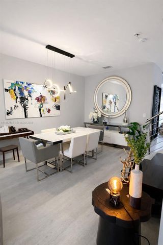 10565 NW 64th Way, Doral, FL 33178