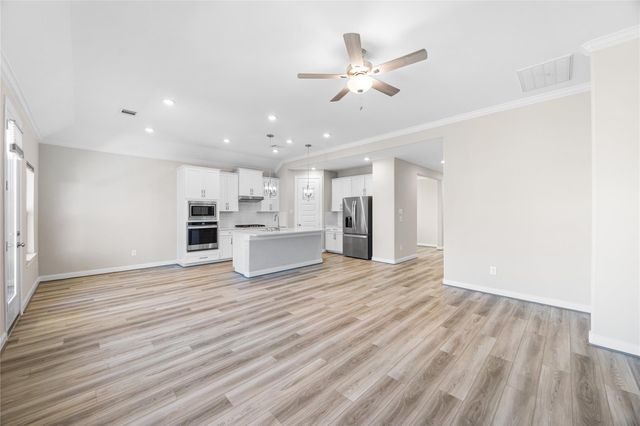 17681 Rosette Grass Drive, Conroe, TX 77385