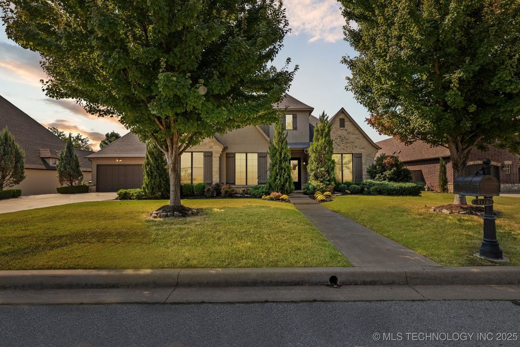 1116 W 108th Place S, Jenks, OK 74037