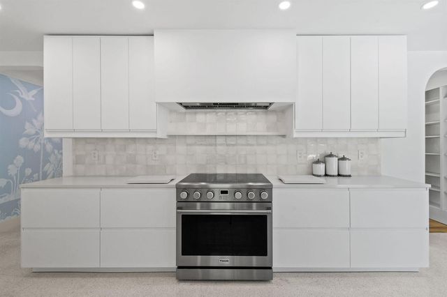 3315 NE 31st Avenue, Lighthouse Point, FL 33064