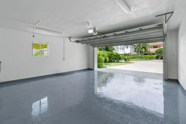 3315 NE 31st Avenue, Lighthouse Point, FL 33064