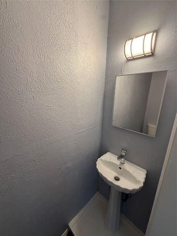 4328 Lubbock Avenue, Fort Worth, TX 76115