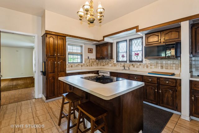 1001 Elgin Avenue, Forest Park, IL 60130