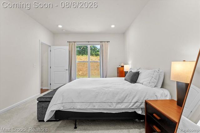 85 Coppice Way, White Lake, MI 48386