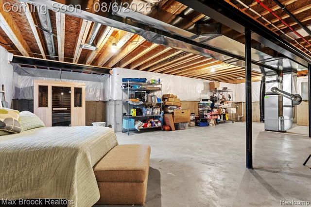 85 Coppice Way, White Lake, MI 48386