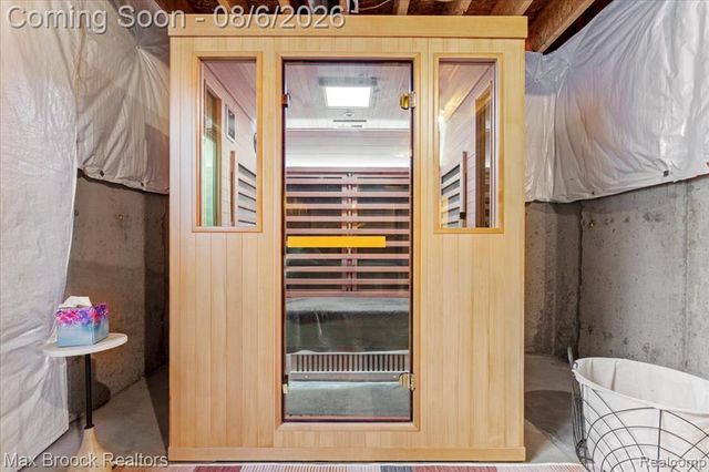 85 Coppice Way, White Lake, MI 48386