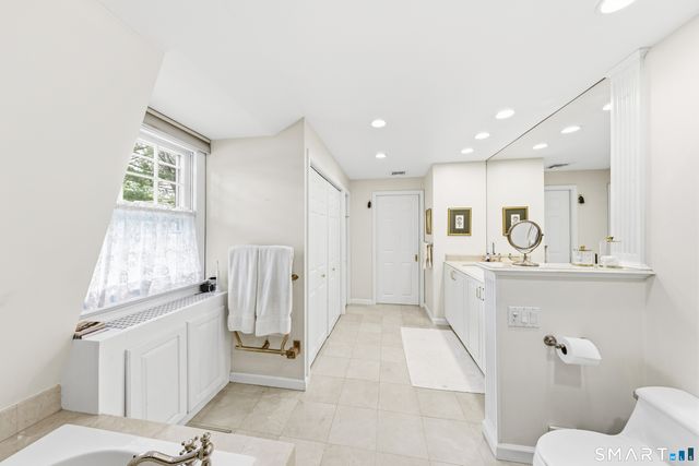 50 Brookbend Road, Fairfield, CT 06824