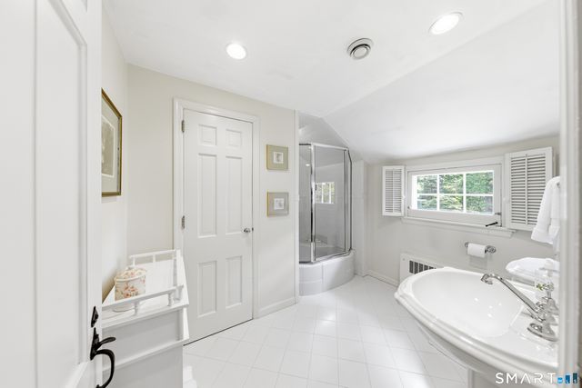 50 Brookbend Road, Fairfield, CT 06824