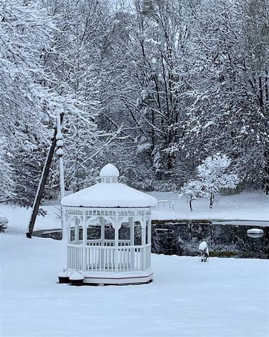 6213 E Napier Avenue, Benton Harbor, MI 49022