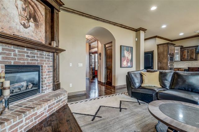 18301 Orozco Circle, Edmond, OK 73012