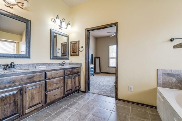 18301 Orozco Circle, Edmond, OK 73012