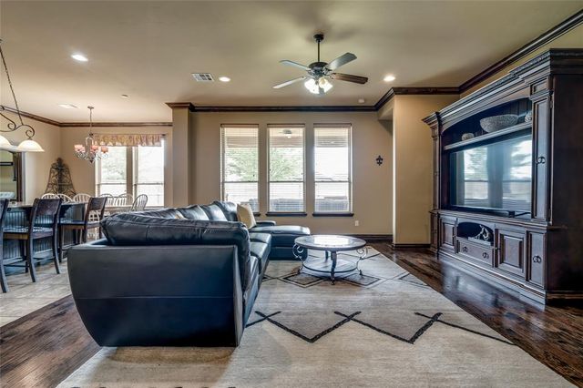 18301 Orozco Circle, Edmond, OK 73012