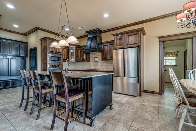 18301 Orozco Circle, Edmond, OK 73012
