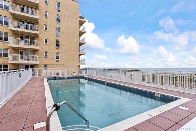 700 Shore Road 7Y, Long Beach, NY 11561