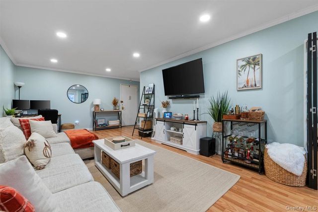 700 Shore Road 7Y, Long Beach, NY 11561