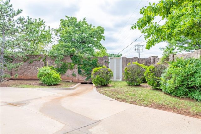 10809 Servon Drive, Oklahoma City, OK 73170