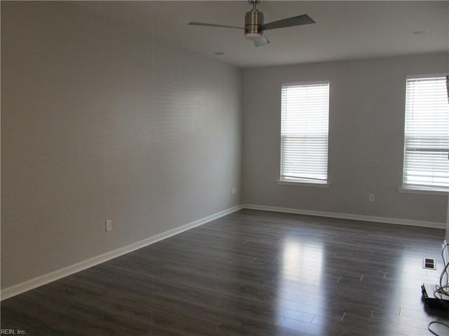 502 Sloane ST, Chesapeake, VA 23324