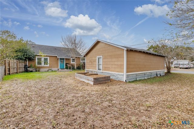 1119 Terrell Street, Cuero, TX 77954