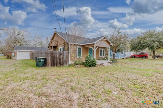 1119 Terrell Street, Cuero, TX 77954