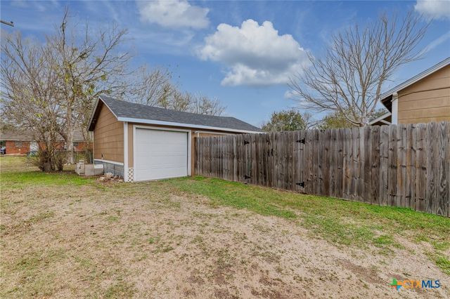 1119 Terrell Street, Cuero, TX 77954