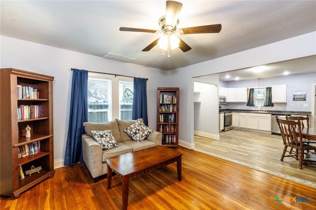 1119 Terrell Street, Cuero, TX 77954