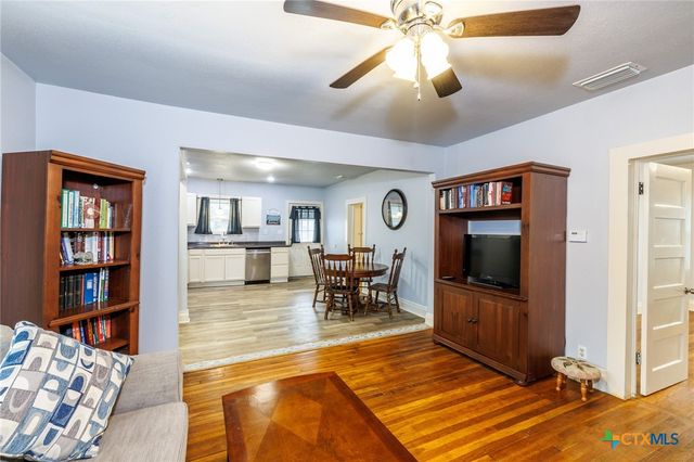 1119 Terrell Street, Cuero, TX 77954