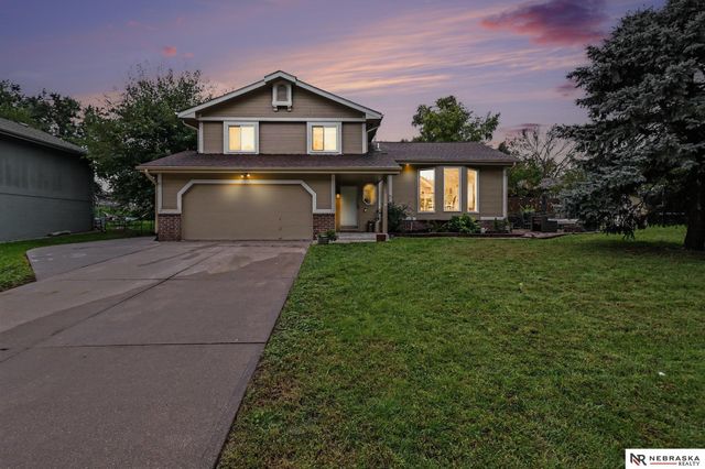 12739 Kansas Avenue, Omaha, NE 68164