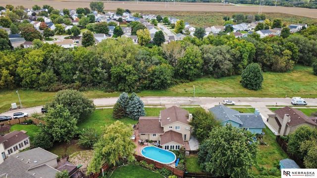 12739 Kansas Avenue, Omaha, NE 68164