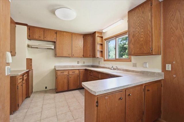 4938 Hickory Trail, Middleton, WI 53562
