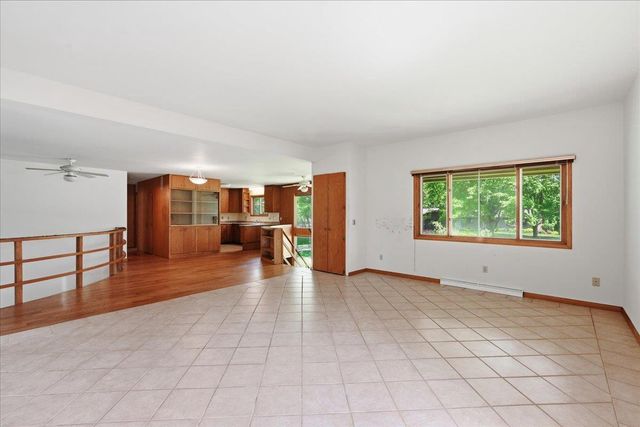 4938 Hickory Trail, Middleton, WI 53562
