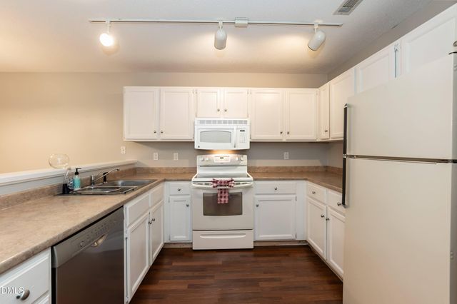 61 Crystal Oaks Court, Durham, NC 27707
