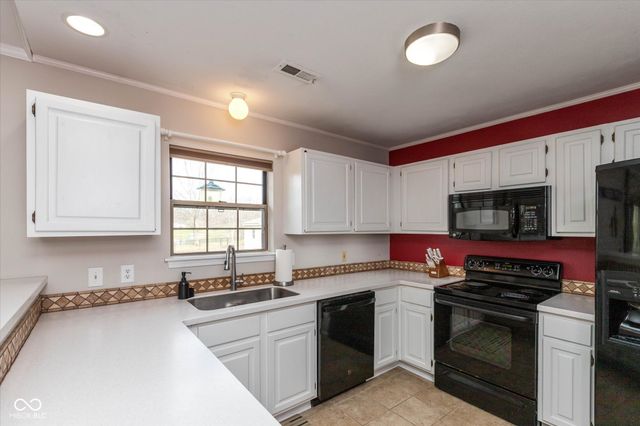 5451 Pine Knoll Boulevard, Noblesville, IN 46062