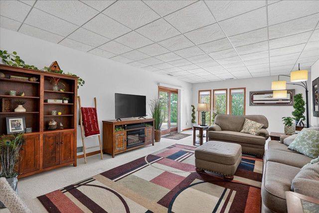 N8081 Springer Road, Lake Mills, WI 53551