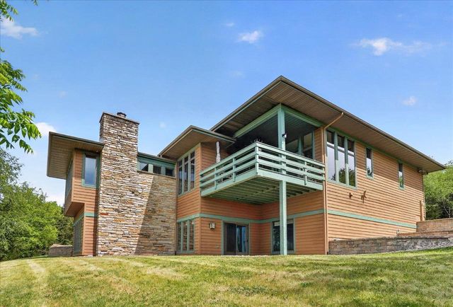 N8081 Springer Road, Lake Mills, WI 53551