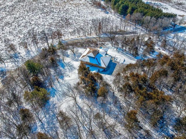 N8081 Springer Road, Lake Mills, WI 53551