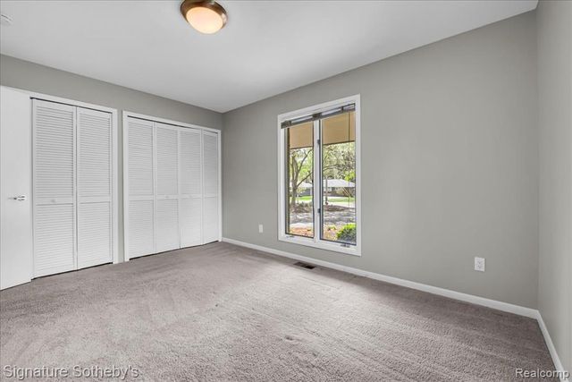 45 Maywood Avenue, Bloomfield Hills, MI 48304