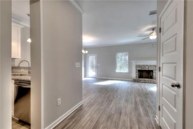 257 Summit Height Drive, Cartersville, GA 30121