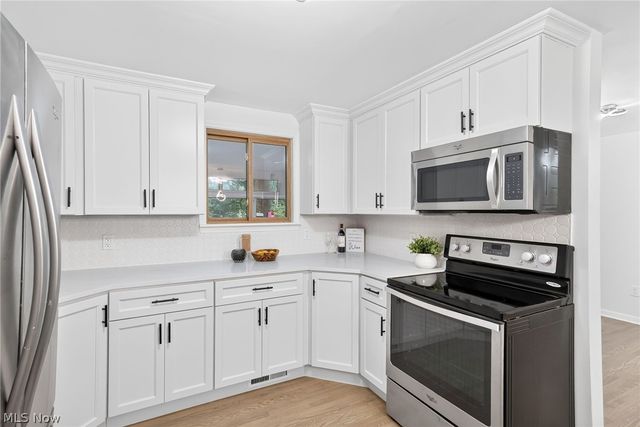 720 Lorena Street SW, North Canton, OH 44720