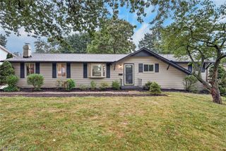 720 Lorena Street SW, North Canton, OH 44720