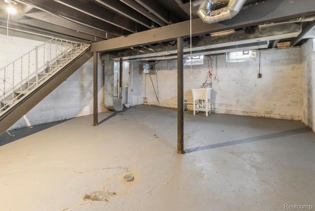 12651-12655 Kelly Road, Detroit, MI 48224