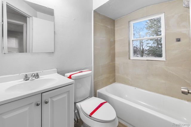 12651-12655 Kelly Road, Detroit, MI 48224