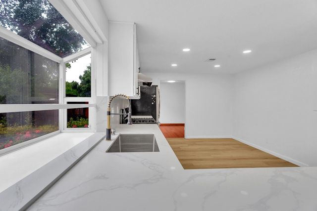5238 Shelato Way, Carmichael, CA 95608