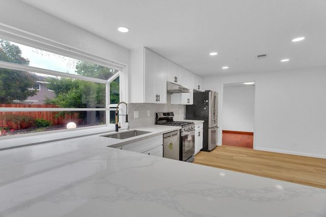 5238 Shelato Way, Carmichael, CA 95608