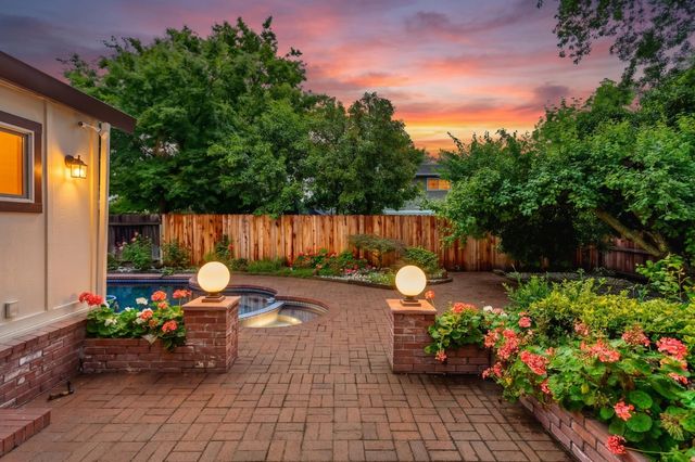5238 Shelato Way, Carmichael, CA 95608