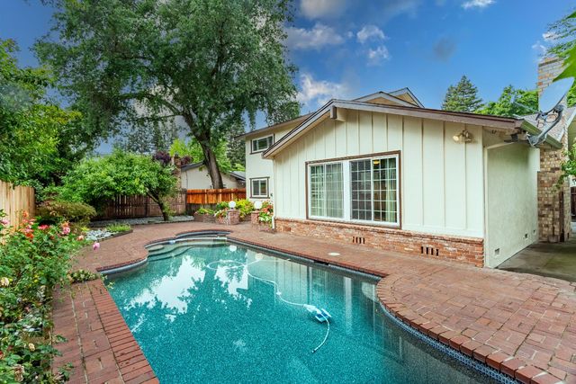 5238 Shelato Way, Carmichael, CA 95608
